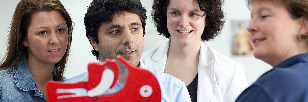 Rotkreuzkurs Erste Hilfe für Betriebe Rotkreuzkurs Erste Hilfe für Betriebe
